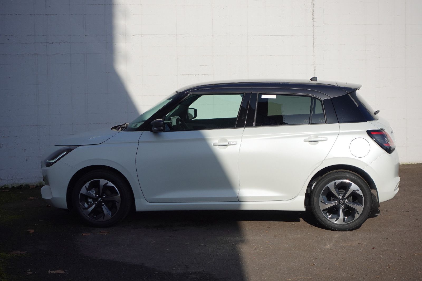 Fahrzeugabbildung Suzuki Swift Comfort+ 1.2 MildHybrid,Navi,Kamera,Sitzhz