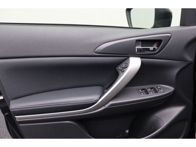 Fahrzeugabbildung Mitsubishi Eclipse Cross 2.4 Plus Select Black Hybrid 4WD
