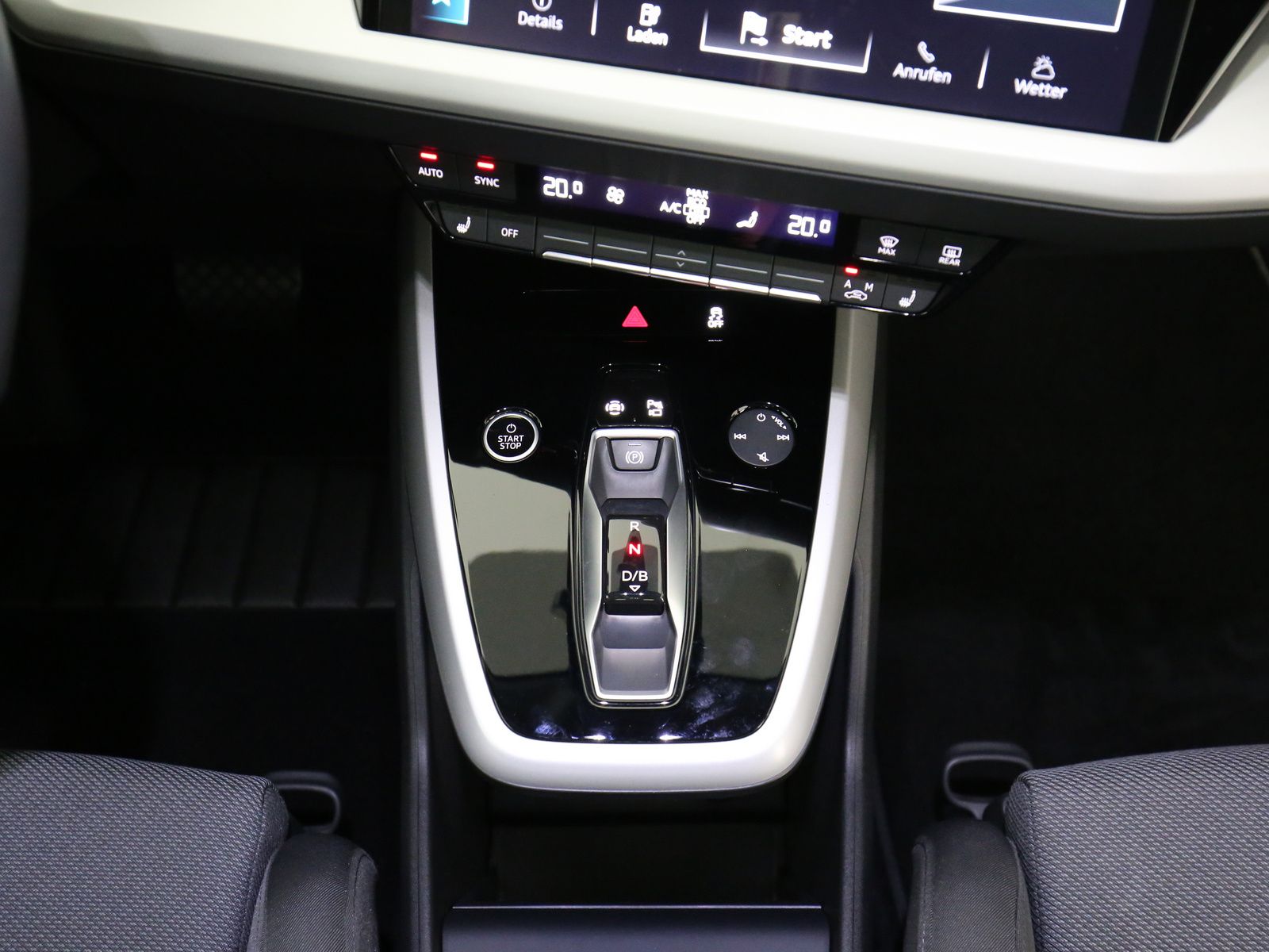 Audi Q4 e-tron 45 quattro 195 kW LED Navi ACC Kamera foto 20