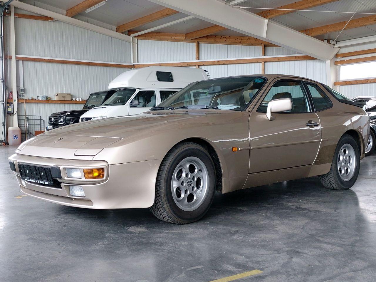 Porsche 944 Coupe 2,5 Targadach