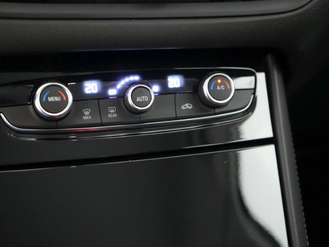 Grandland ENJOY AT+AHK+BLUETOOTH+KLIMA+DAB+LED-S