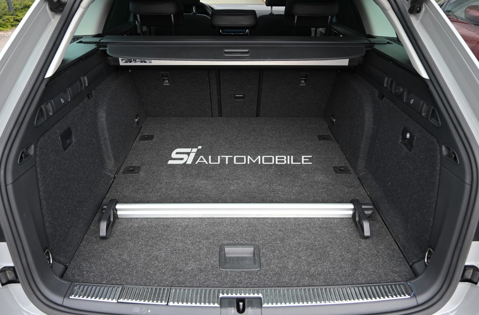 Fahrzeugabbildung SKODA Superb 2.0 TDI DSG 4x4 SCOUT Combi °ACC°AHK°STHZ