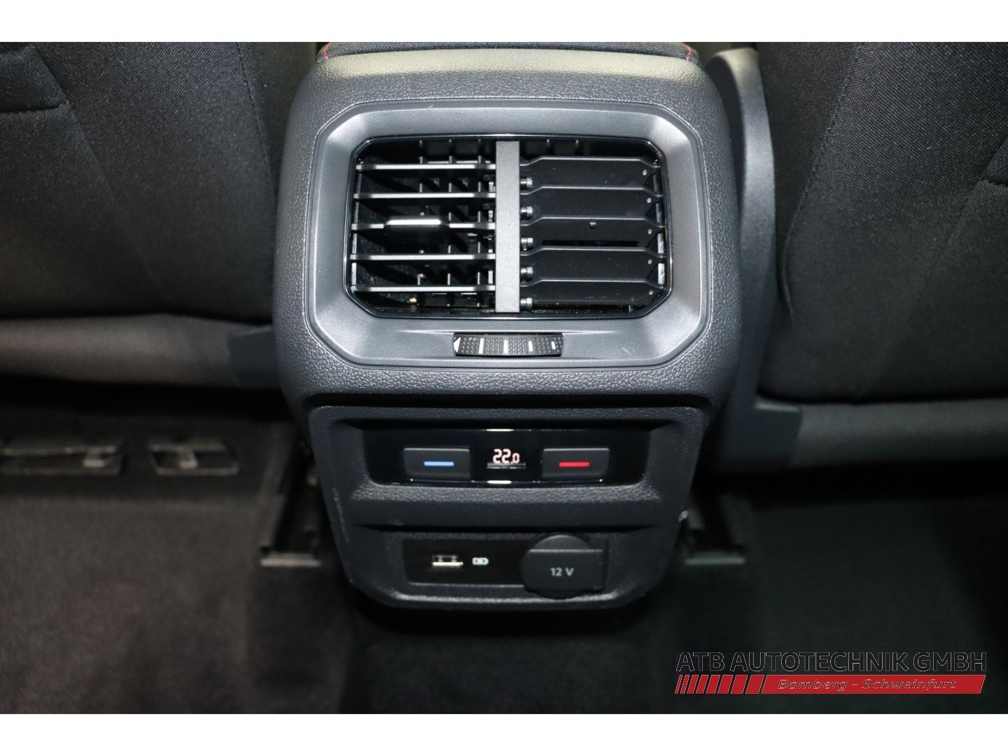 Fahrzeugabbildung Volkswagen Tiguan 2.0 TDI SCR Sound BMT Start-Stopp 4Motion