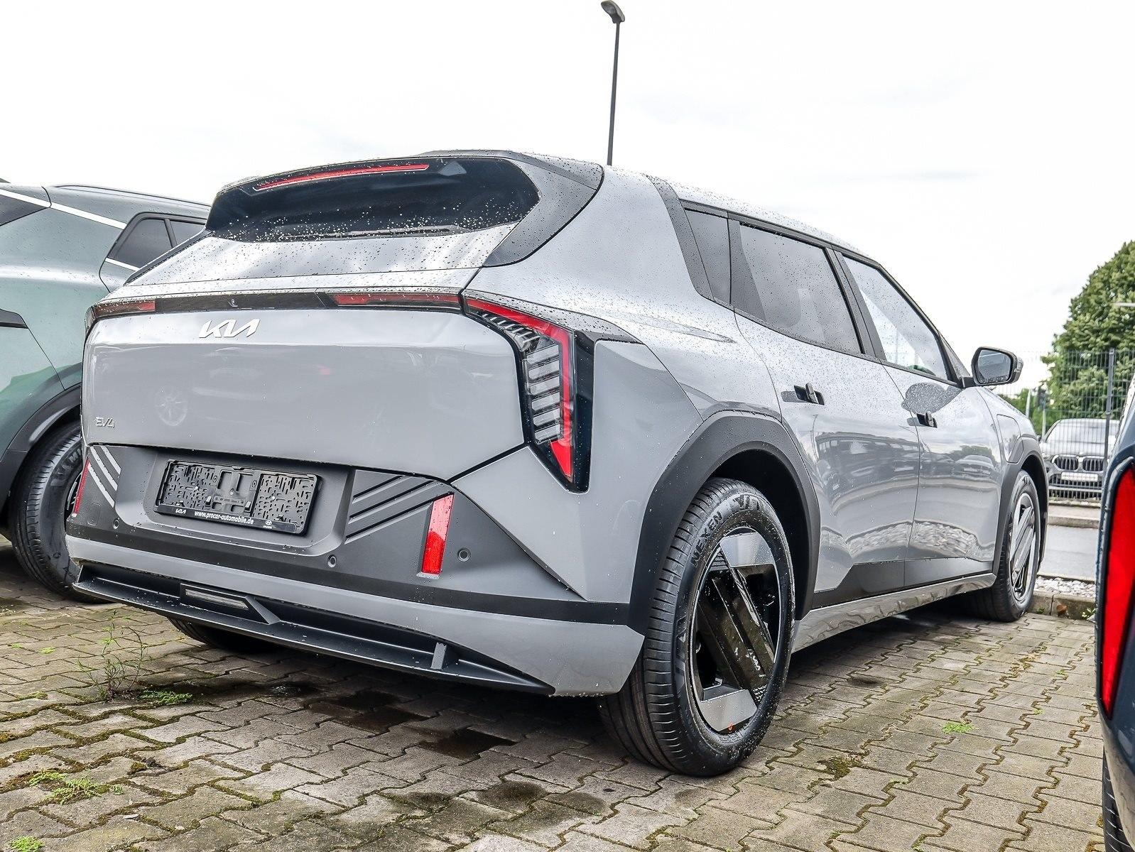 Kia EV4 81,4 kWh, FWD Earth 150 kW