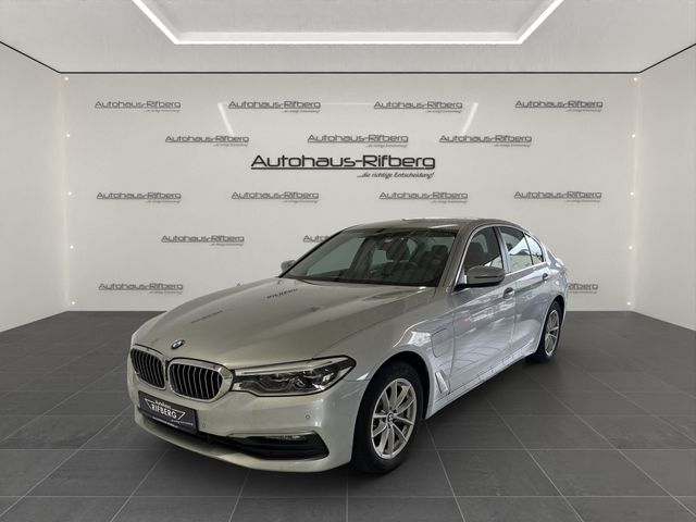 BMW 530 e xDrive Navi/LED/Kamera/Harman-Kardon