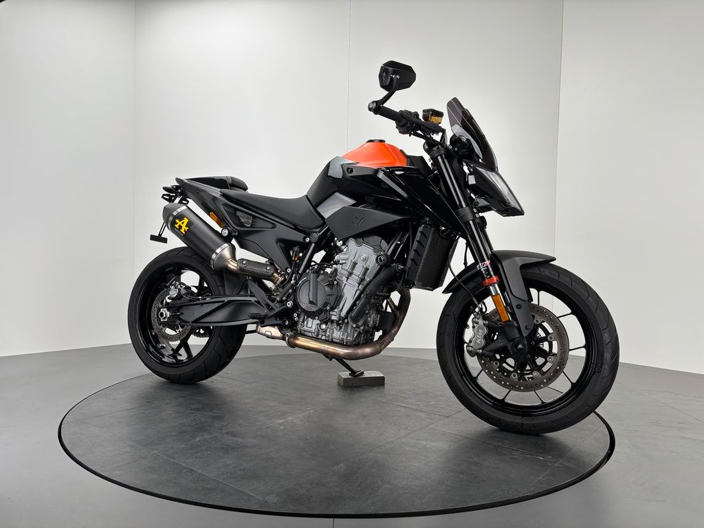 Fahrzeugabbildung KTM 890 DUKE *TOP-ZUSTAND *1. HAND *ARROW