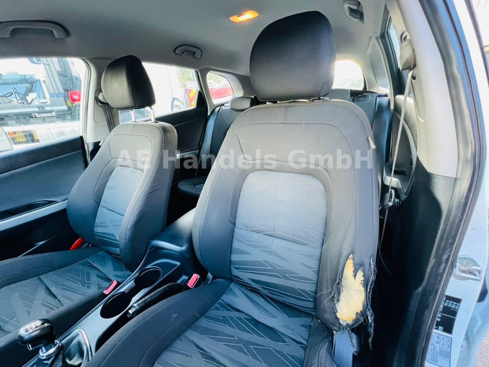 Kia cee'd 2014 — photo 23