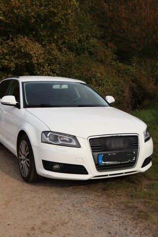 Audi AUDI A3 1.4 TFSI SPORTBACK XENON - TÜV BIS...