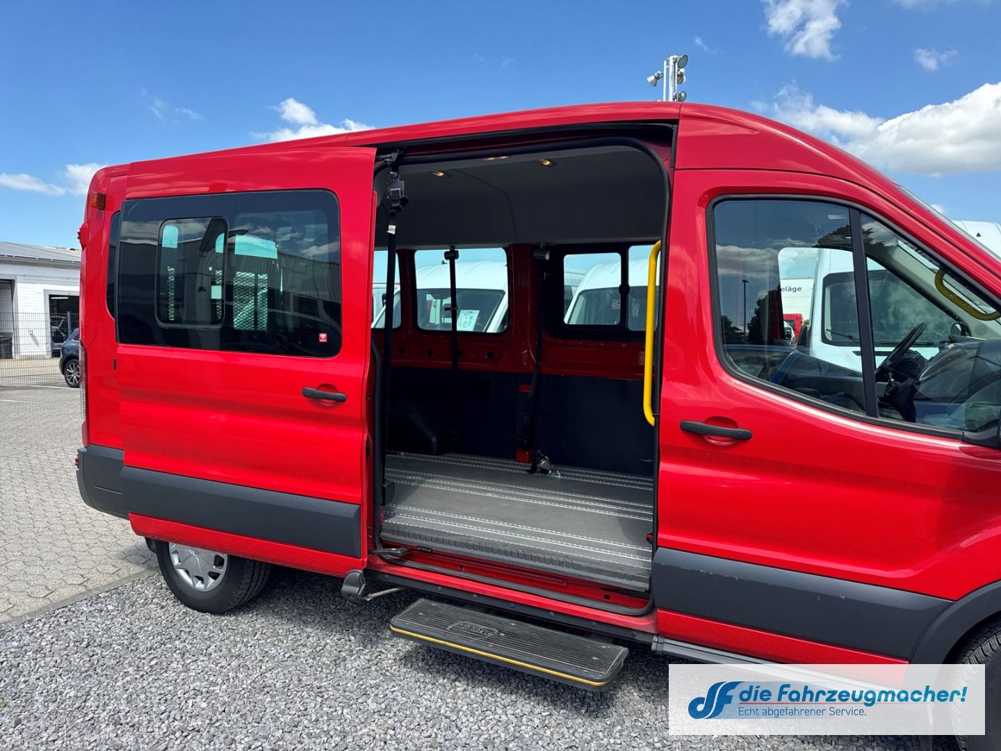 Fahrzeugabbildung Ford Transit Kombi 350 L3 Trend 2.2 TDCi DPF *2588 *K