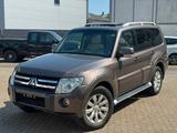 Mitsubishi Pajero 3.2 DI-D Instyle 7-Sitzer  AHK - gebrauchte Mitsubishi Pajero aus dem Jahr 2011