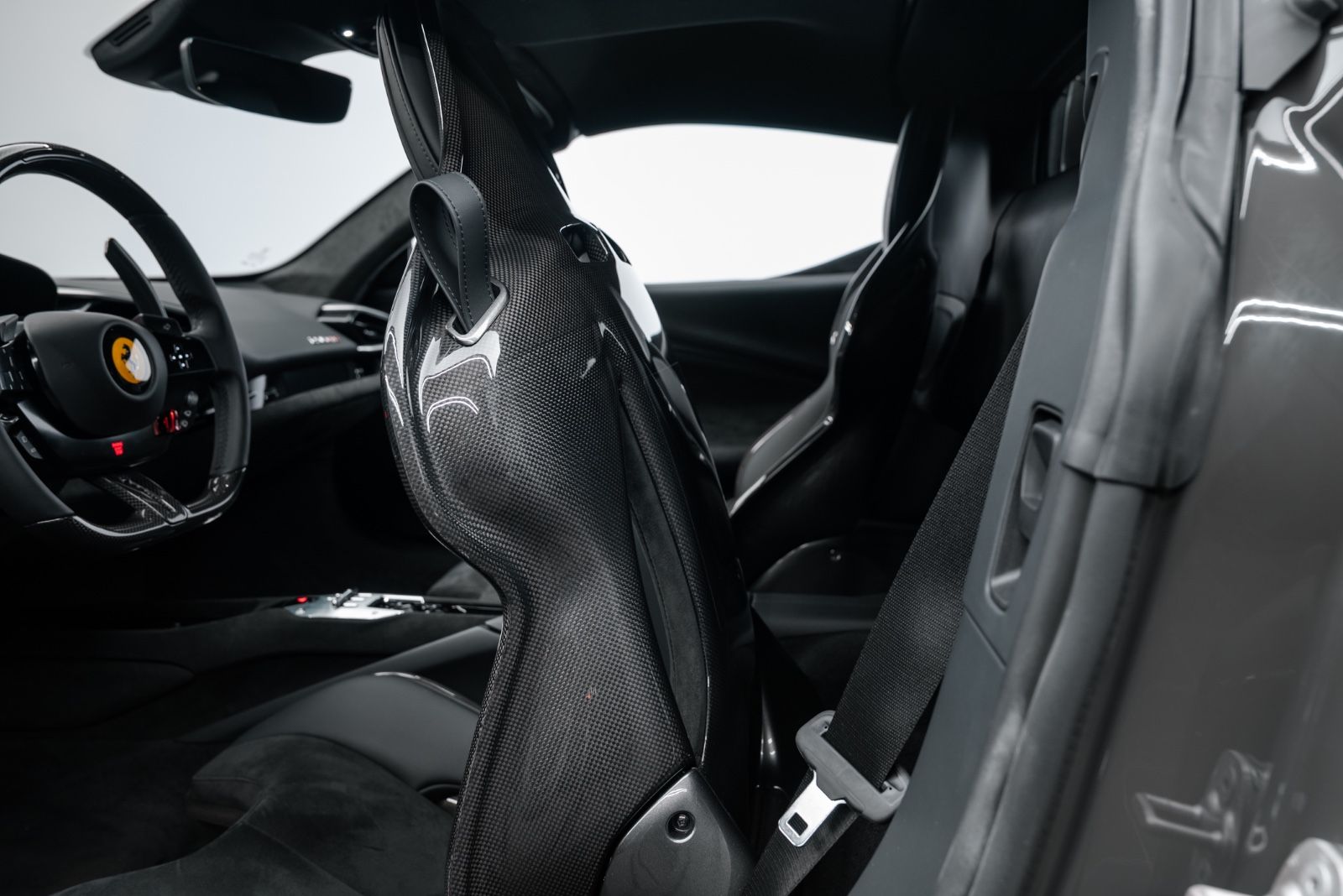 Fahrzeugabbildung Ferrari 296 GTS RACING SEATS/LIFT/CARBON/SCUDERIA