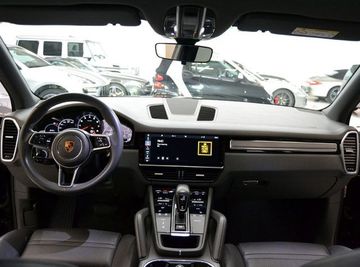 Porsche Cayenne - 8