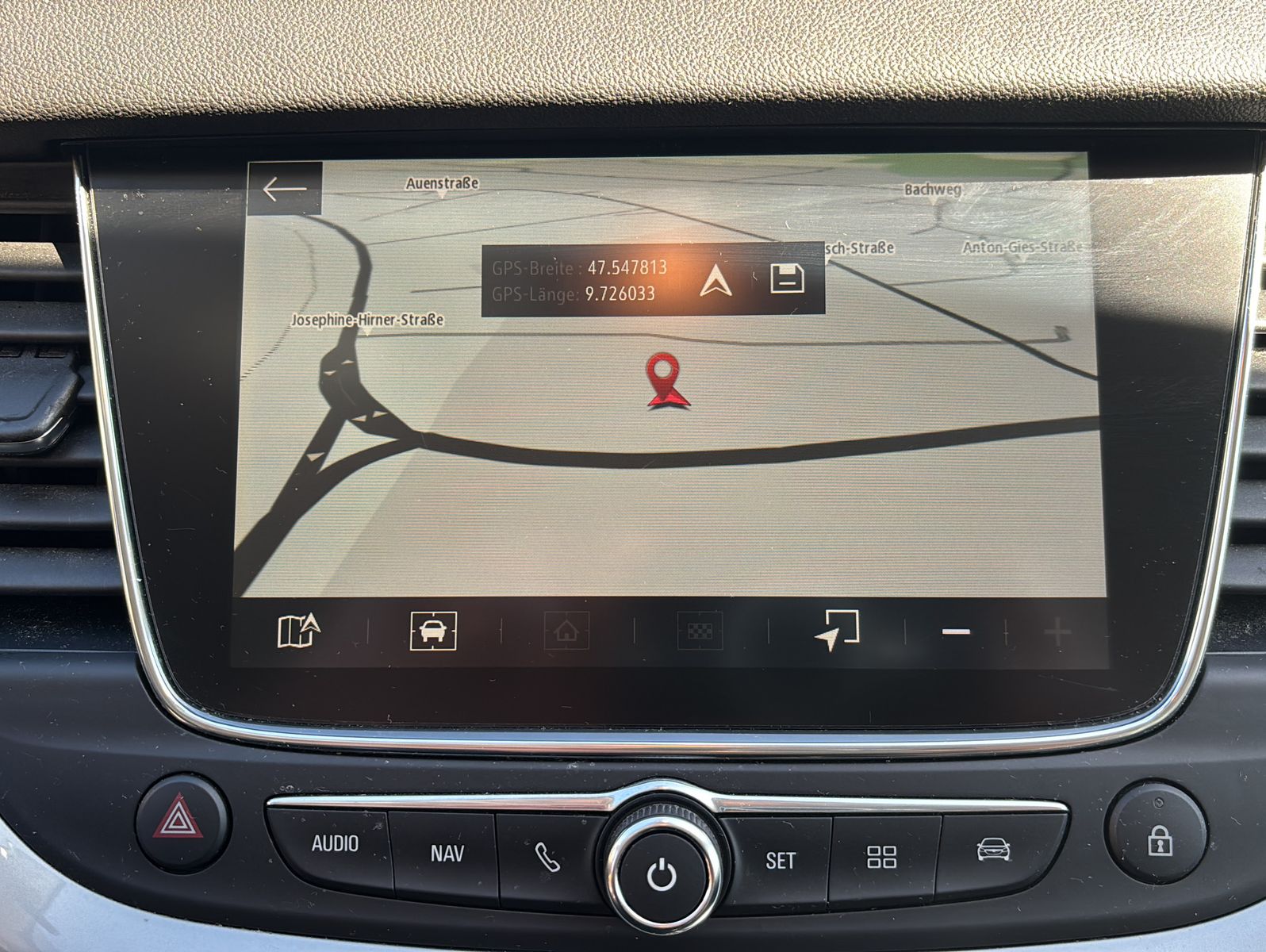 Fahrzeugabbildung Opel Grandland X 1.2 Turbo 96kW Edition Auto