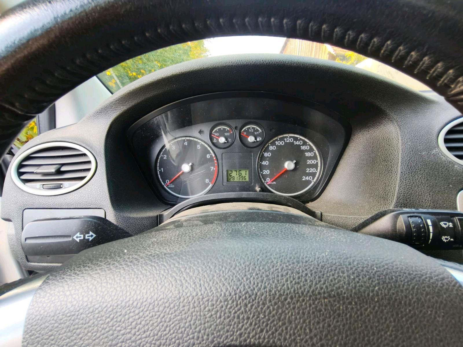 Ford Focus 2007 — photo 11