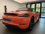 Porsche Boxster Modelljahr 2021 - Porsche mit Benzin-Antrieb: Orange, Cabrio