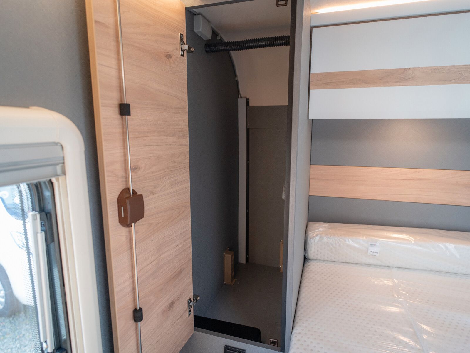 Fahrzeugabbildung Dethleffs Just Camp Active T 7052 DBL *AKTION*Hubbett*Navi