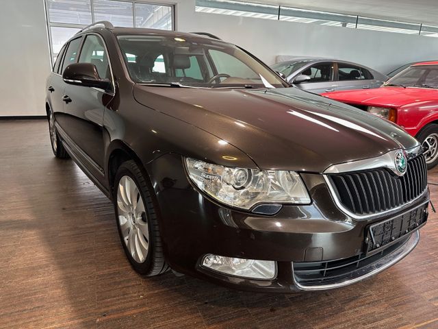 Fahrzeugabbildung Skoda Superb Combi Laurin & Klement*PANO*STANDHZG.*1.H