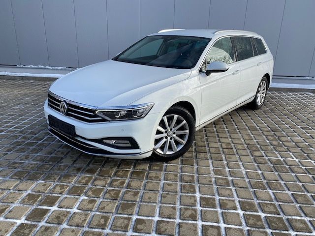 Passat Variant 2.0 TDI DSG Elegance AHK/MATRIX/N