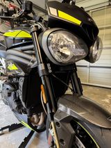 Triumph Speed Triple RS 1050 - SPEED TRIPLE