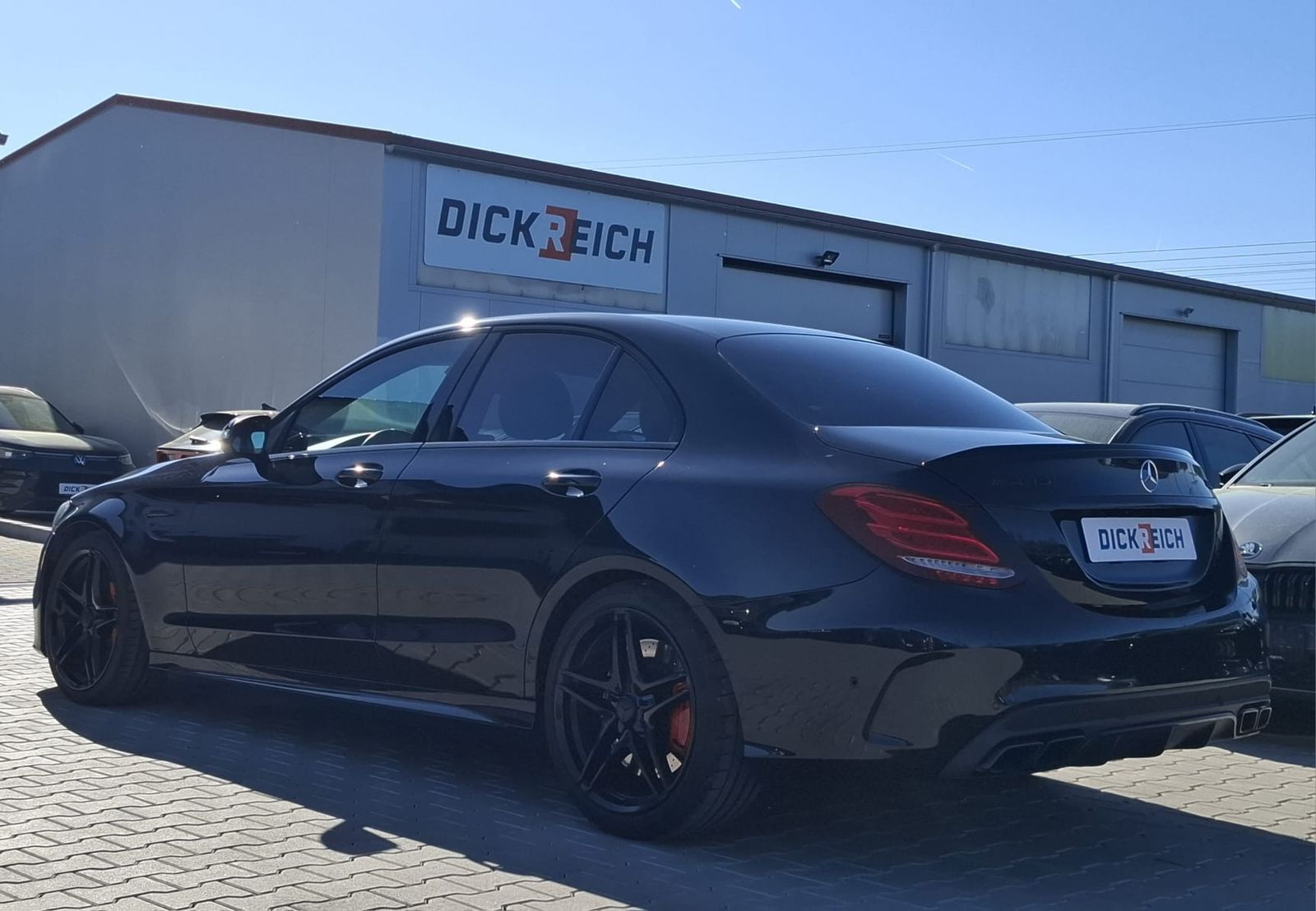 Fahrzeugabbildung Mercedes-Benz c63s AMG PANO*LEDER*BURMESTER*MULTIBEAM*DISTR.