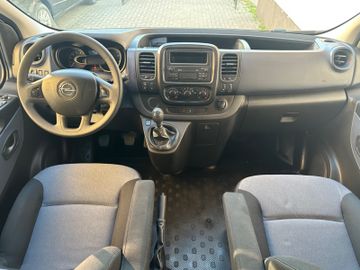 Opel Vivaro - 10