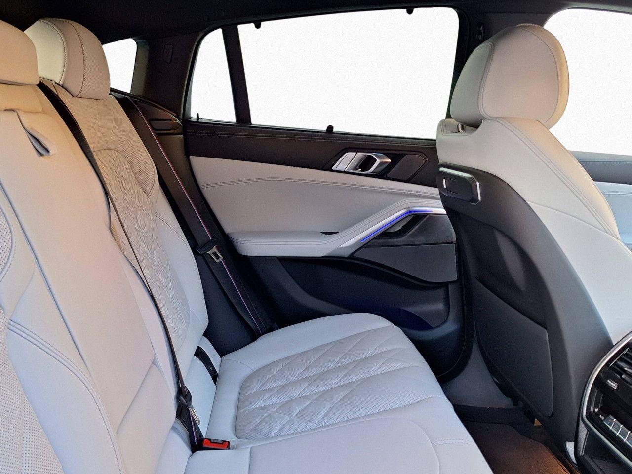 BMW X6 M60 - Bild 13