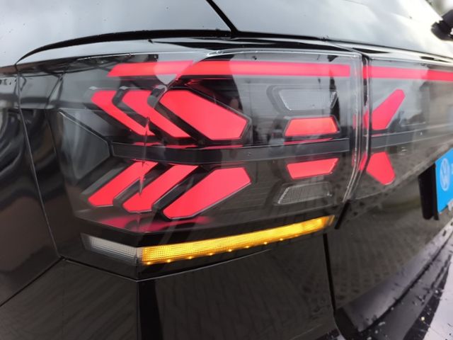 Fahrzeugabbildung Volkswagen T-Cross 1.0 TSI OPF DSG Style LED ACC NAVI