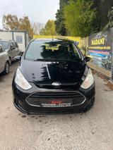 Ford B-Max 1,0 EcoBoost 74kW S/S SYNC Edition - Ford B-Max mit Schiebedach