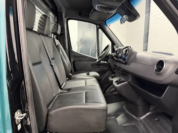 Mercedes Sprinter - 11