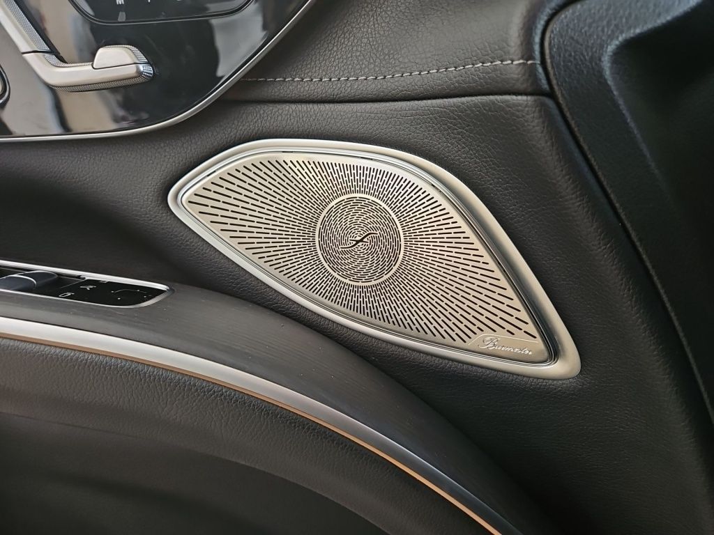 Fahrzeugabbildung Mercedes-Benz EQS 450 4M SUV AMG AHK Massage Airmatic Pano 360
