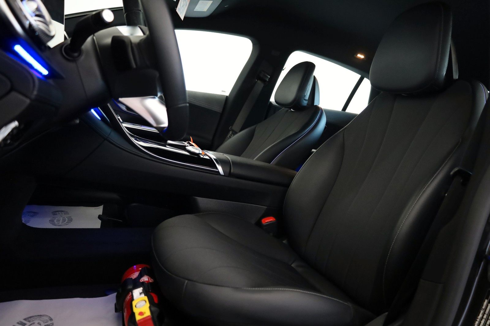 Fahrzeugabbildung Mercedes-Benz EQE 300,Leder,Navi,LED,SH,Kamera,Keyless,Carplay