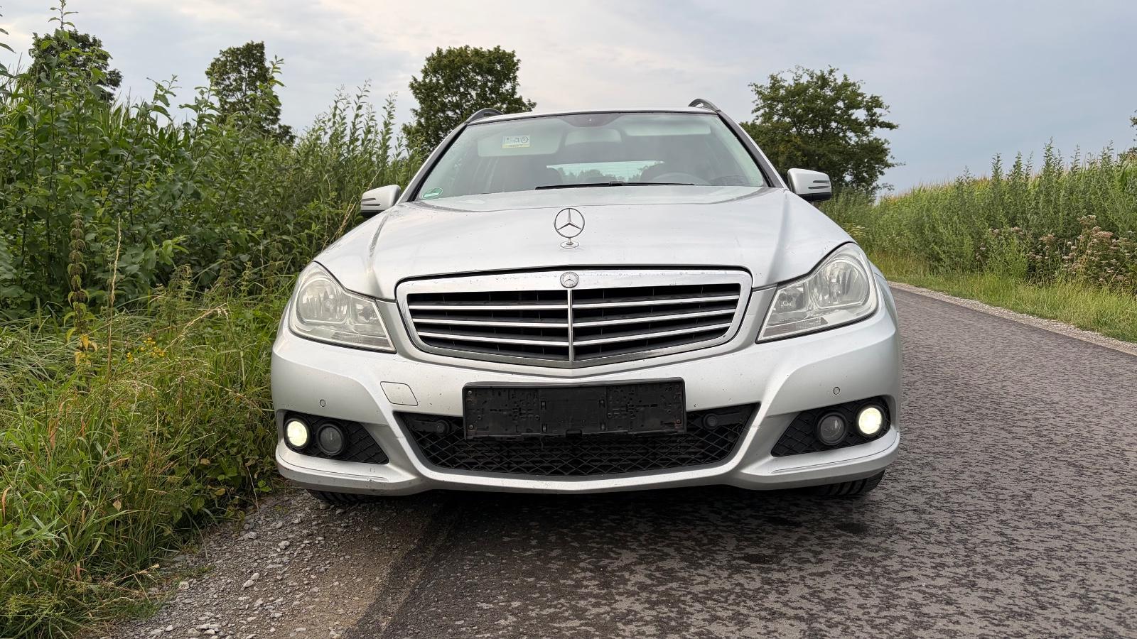 Mercedes-Benz C220 2014 — photo 6
