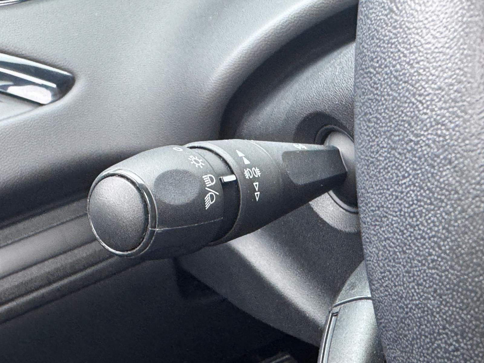 Fahrzeugabbildung Peugeot 1.2 e-VTi/PDC/TEMPOM/LED/HiFi/SITZHEIZ/ALLWETTER