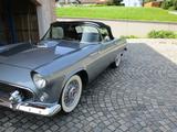 Ford Wunderschöner T-Bird - Ford Thunderbird aus 1955 mit Benzin-Antrieb: Cabrio