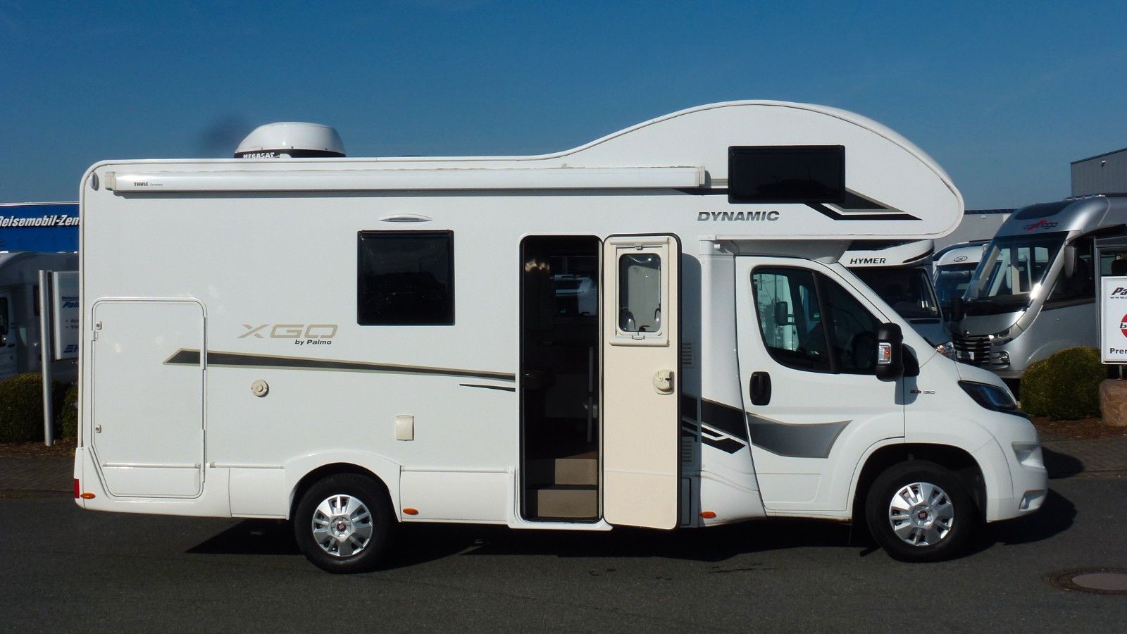 Fahrzeugabbildung XGO Dynamic 27 - 6 Schlaf- und 6 Sitzplätze -