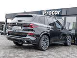 BMW X5 xDrive40d M SPORT PRO+AHK+PANO+HuD+DA PROF+36 - BMW 7-Sitzer