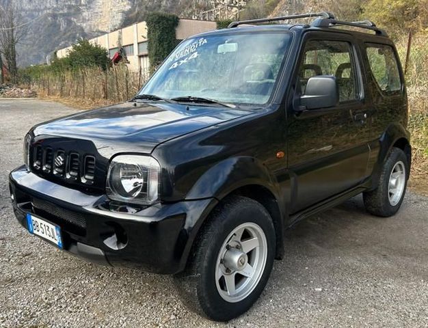 Suzuki SUZUKI Jimny 1.3i 16V cat 4WD JLX. GANCIO TRAINO