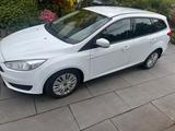Ford Focus Turnier 1.0 EcoBoost | AHK | PDC | Bl - Ford Focus: For