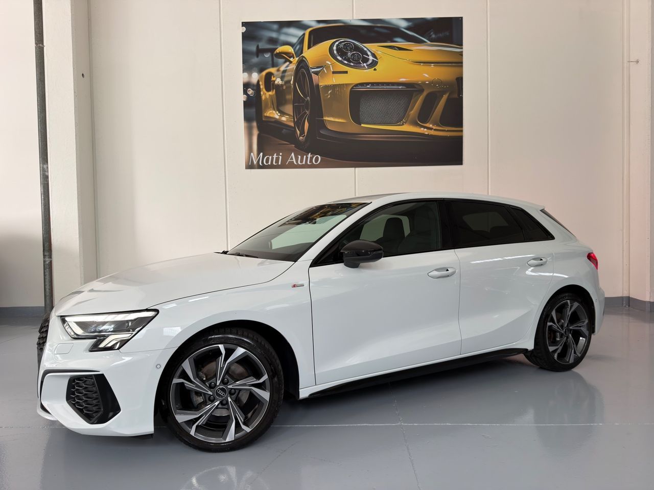 Audi A3 SPB 35 TFSI S tronic line edition Identi imagem 2