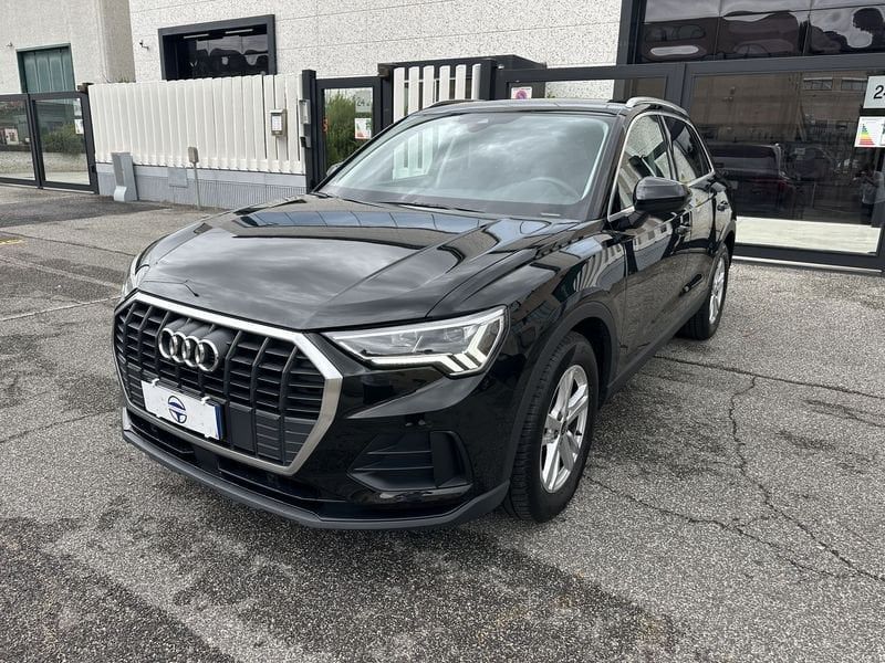Image of Audi Q3