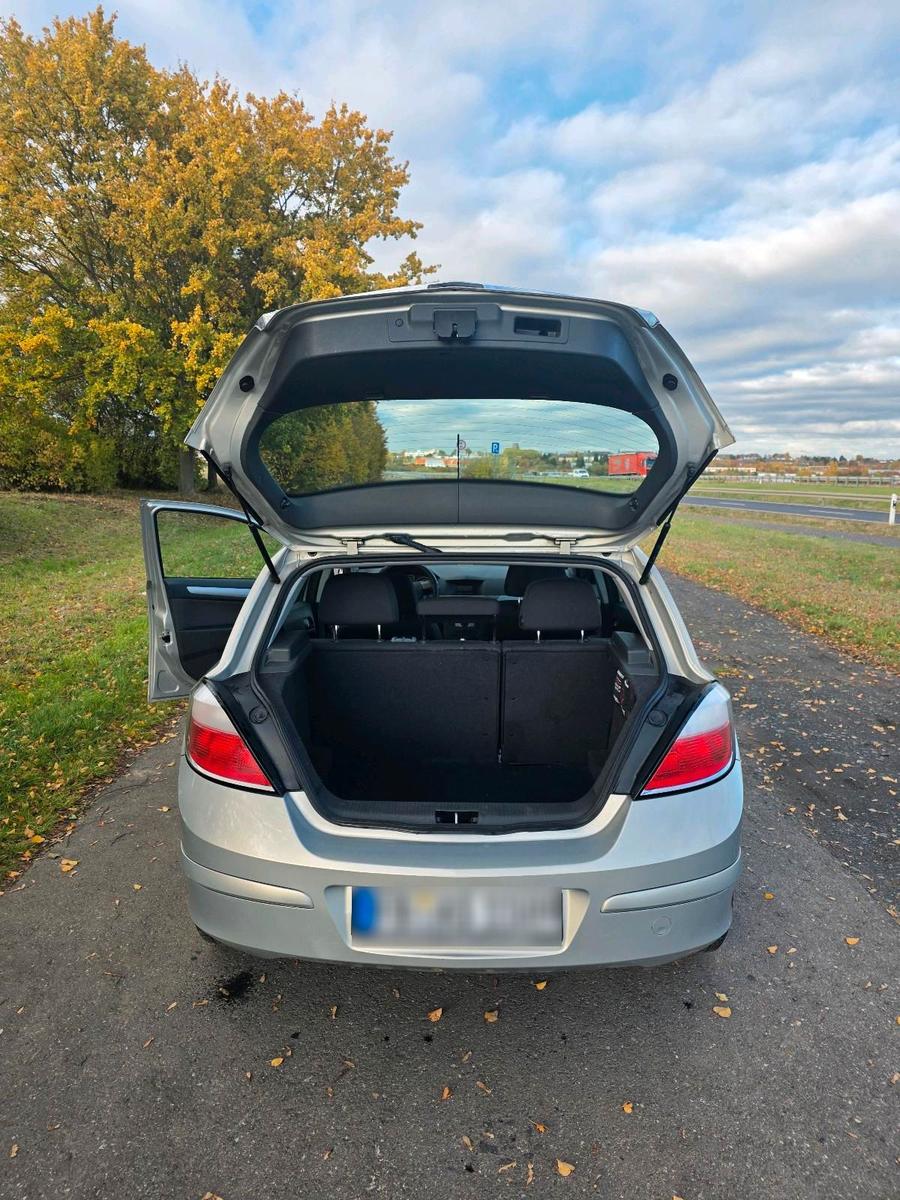 Opel Astra 2006 — photo 13
