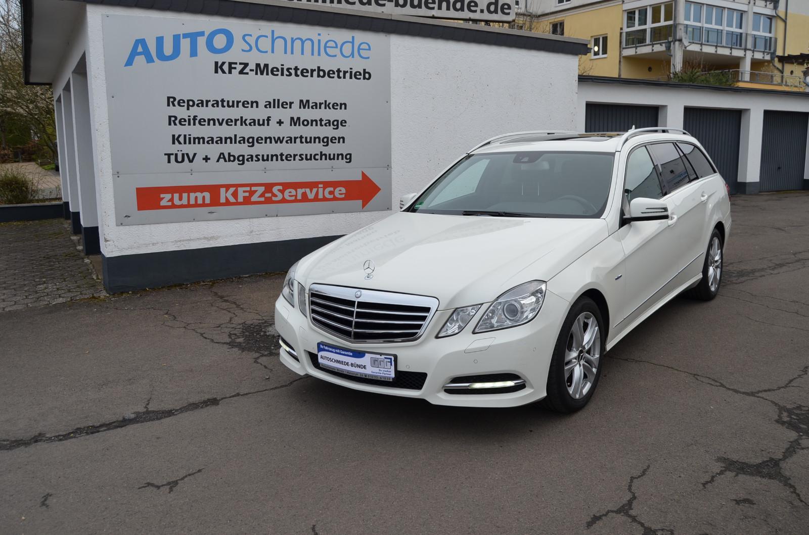 Mercedes-Benz E 200 AVANTGARDE Leder St-Heizung AHK