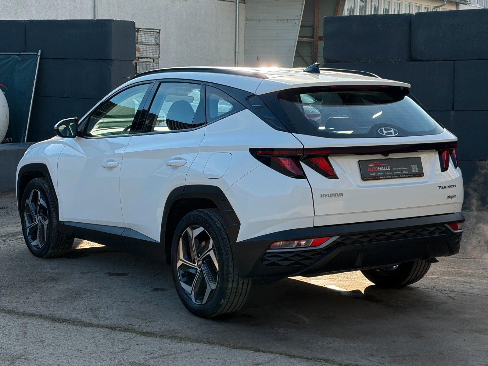 Fahrzeugabbildung Hyundai Tucson 1.6 T-GDI PHEV 4WD Temp. CarPlay CAM SHZ