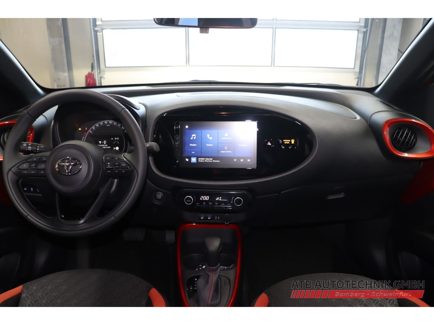 Fahrzeugabbildung Toyota Aygo X Air Team D 1,0-l-VVT-i Faltdach Apple Car