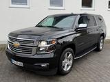 Chevrolet SUBURBAN 5.3L V8 PREMIER ! 1-HAND ! Mwst ! Voll! - Chevrolet Suburban: Automatik