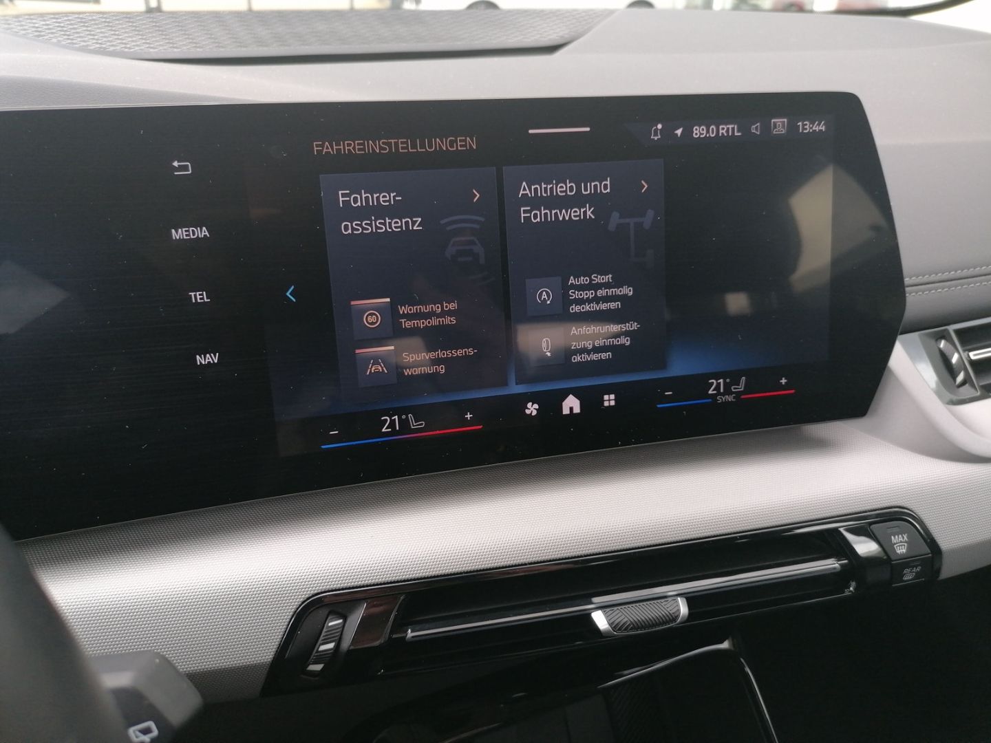 BMW 220 Active Tourer i Adap.LED Navi AZV Kamera Shz foto 21