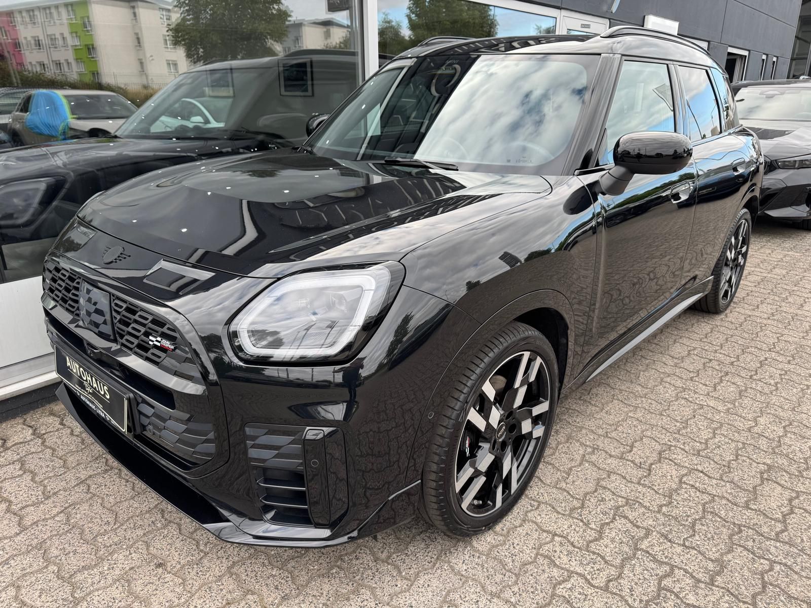 MINI Countryman S ALL4 JCW*NAVI*PANO*360°KAM*H&K*HUD* imagem 3