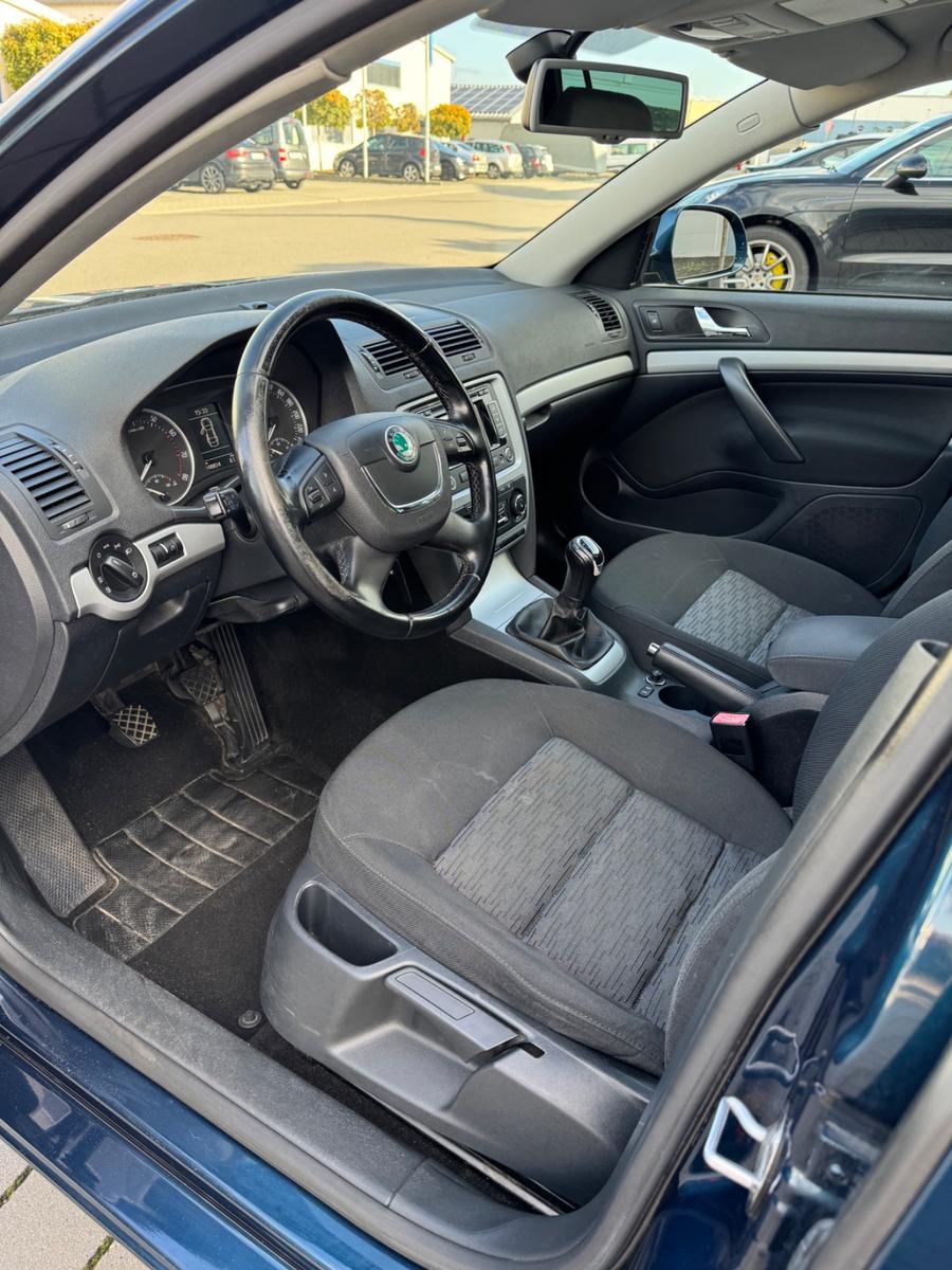 Skoda Octavia 2013 — photo 12