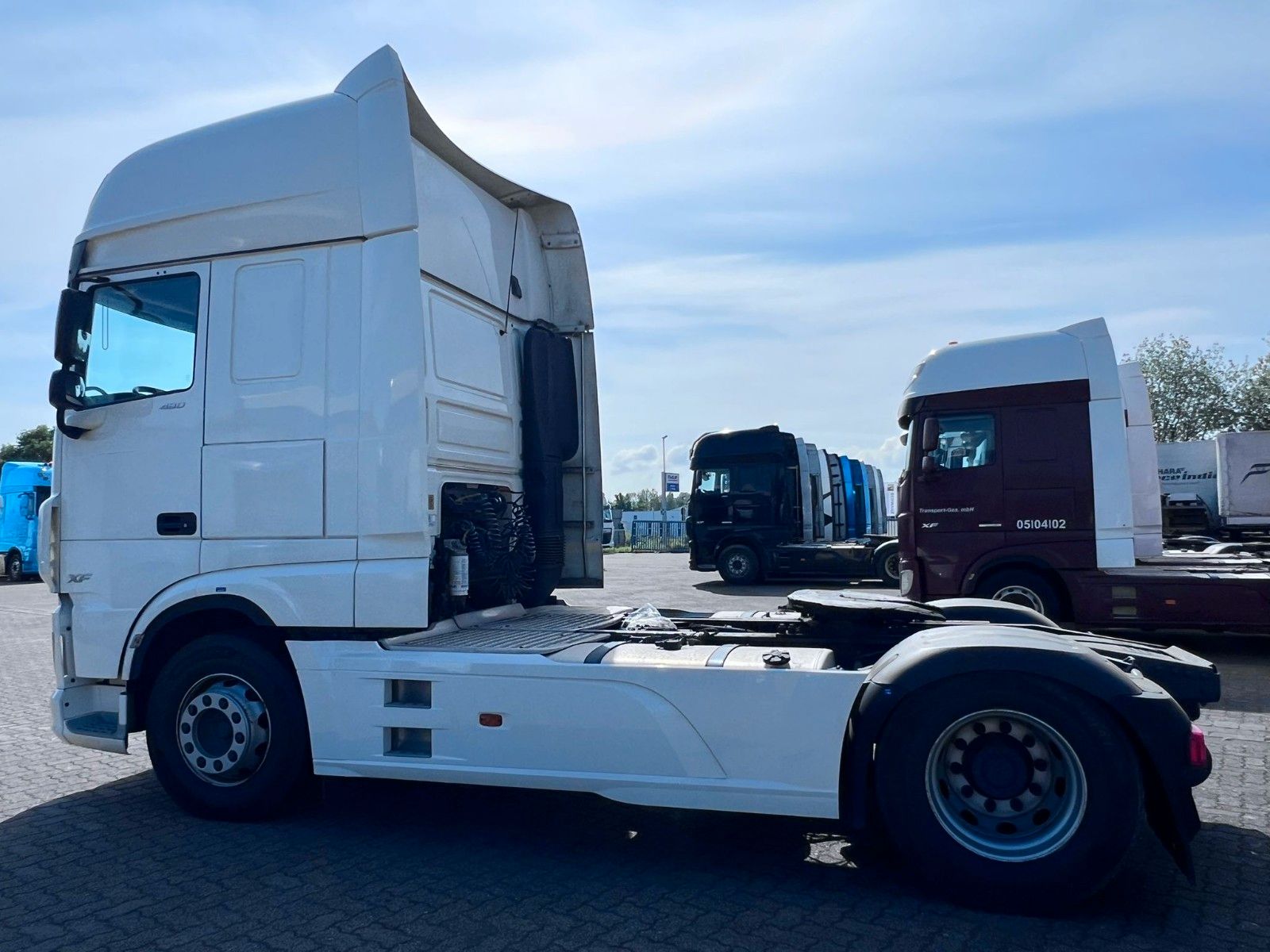 Fahrzeugabbildung DAF DAF 2 Stück SSC XF 480 FT, Intarder