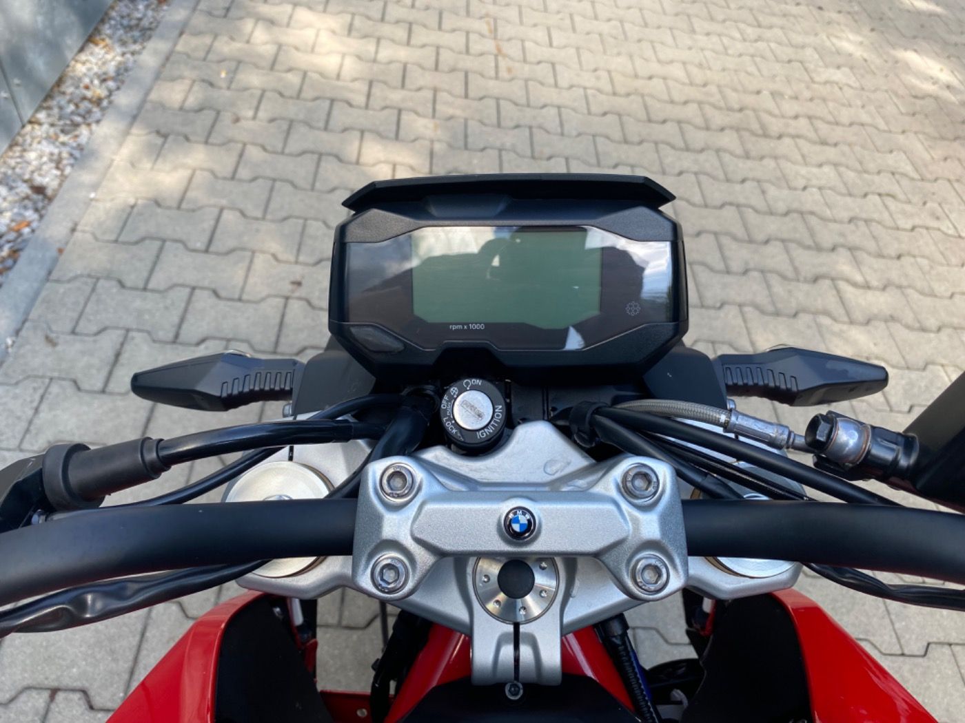 Fahrzeugabbildung BMW G 310 R